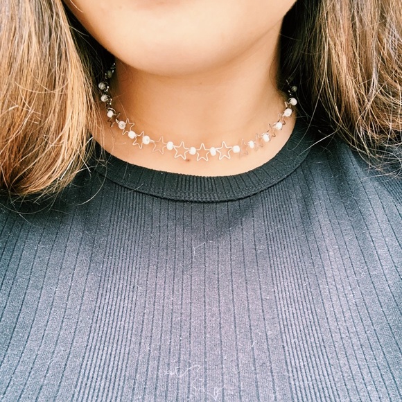 White bead star choker✨ - Picture 1 of 3